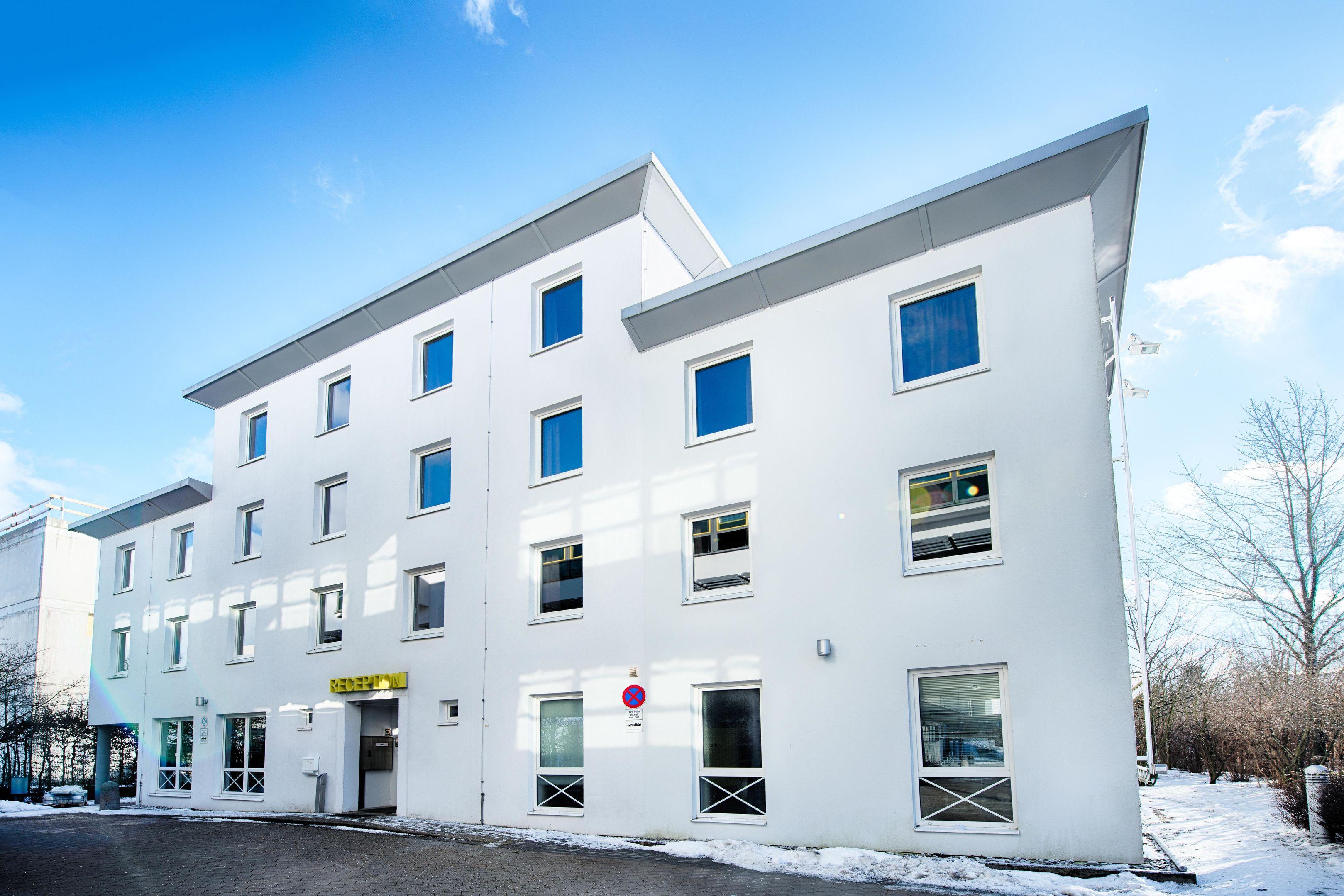 B&B Hotel Muenchen-Putzbrunn Exterior photo